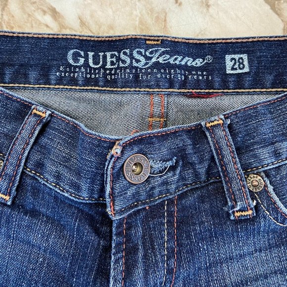 GUESS Women's Mid-Rise Flared Jeans -  Size 26 - Picture 4 of 8